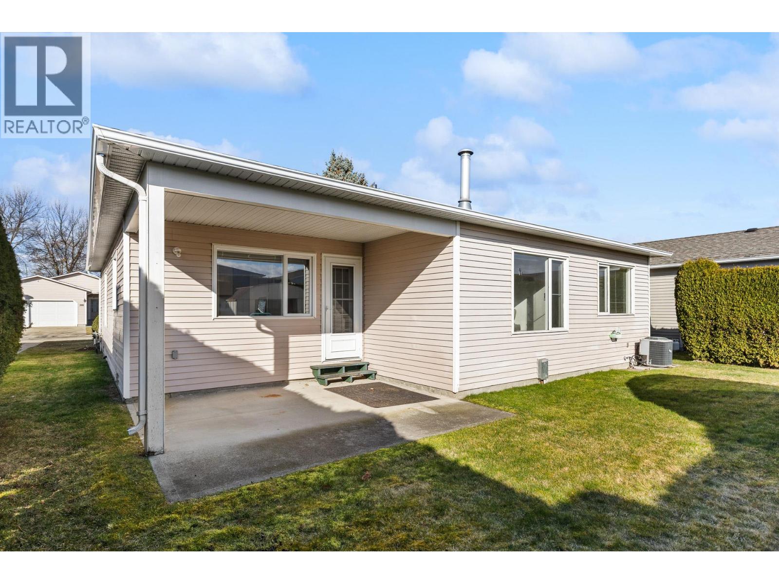 322 1260 Raymer Road, Kelowna