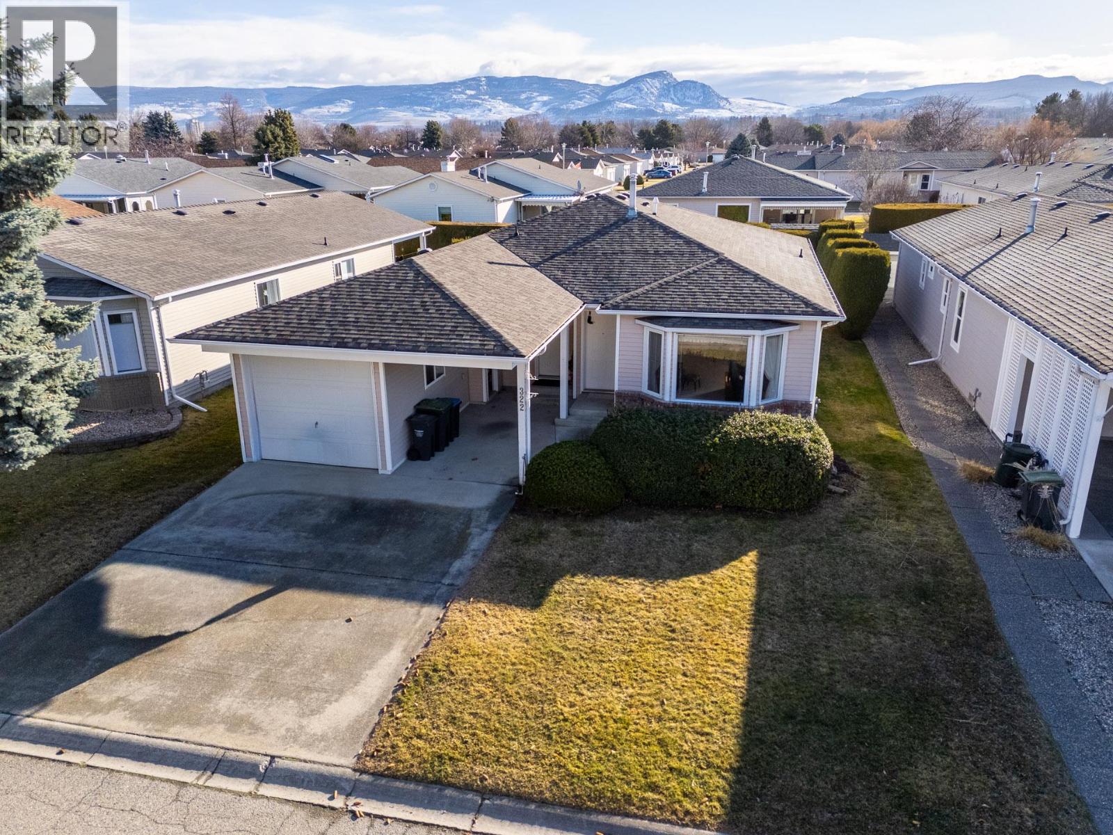 322 1260 Raymer Road, Kelowna