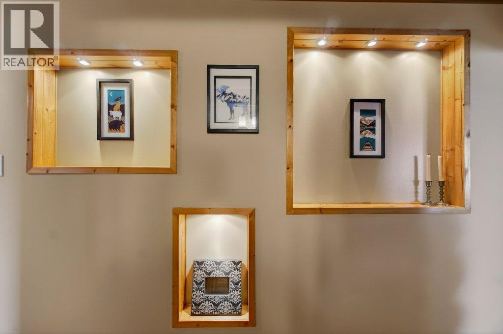 1421 10 Street SW, Salmon Arm