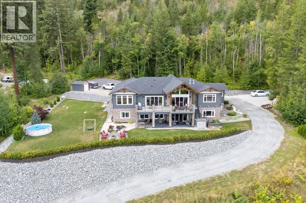 1401 65 Street SW, Salmon Arm