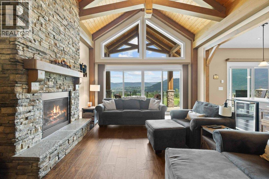 1401 65 Street SW, Salmon Arm