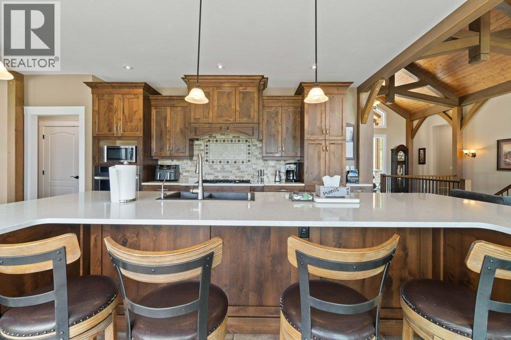 1401 65 Street SW, Salmon Arm