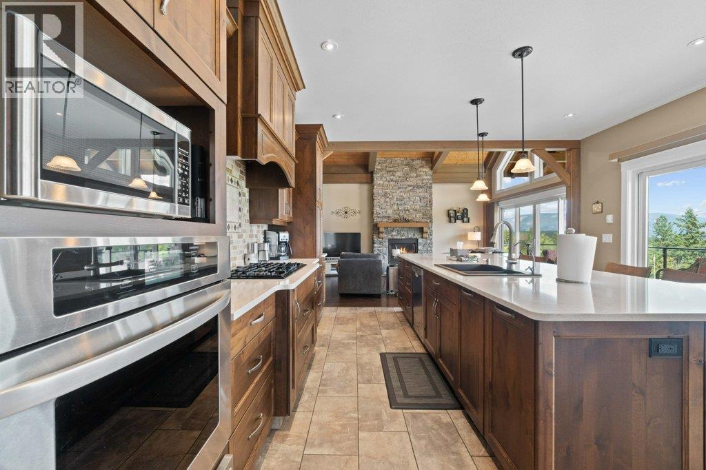 1401 65 Street SW, Salmon Arm