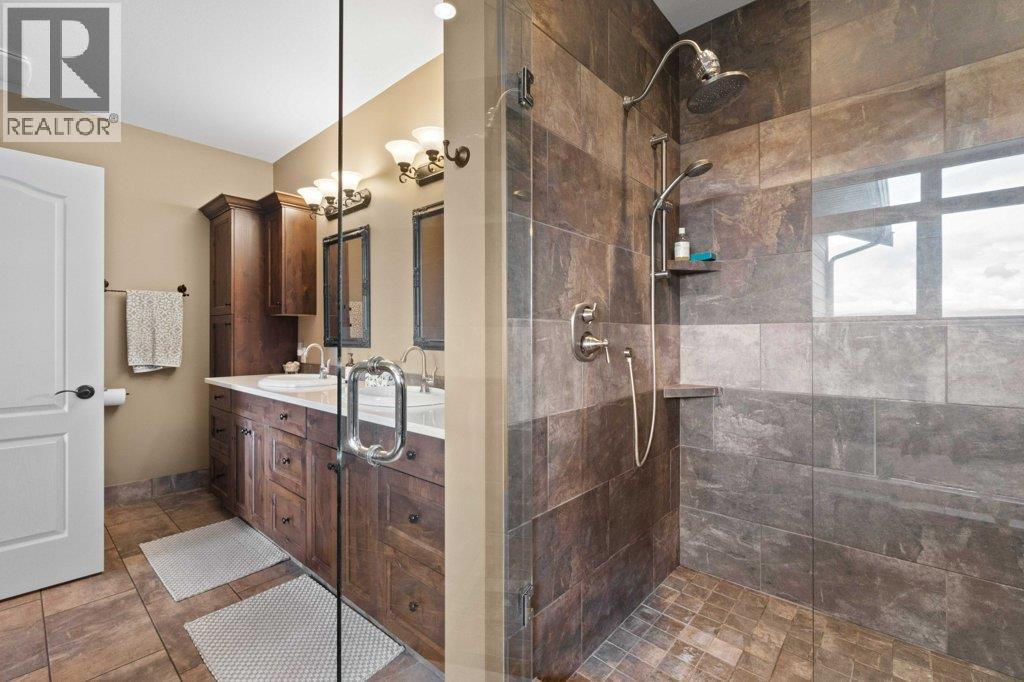 1401 65 Street SW, Salmon Arm