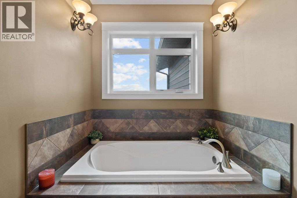 1401 65 Street SW, Salmon Arm