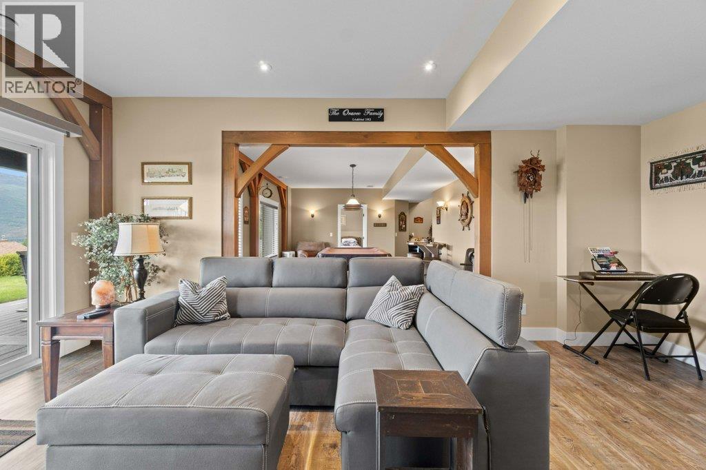 1401 65 Street SW, Salmon Arm