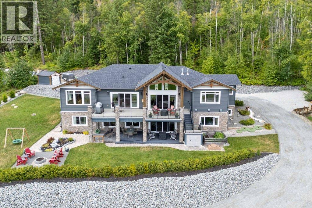 1401 65 Street SW, Salmon Arm