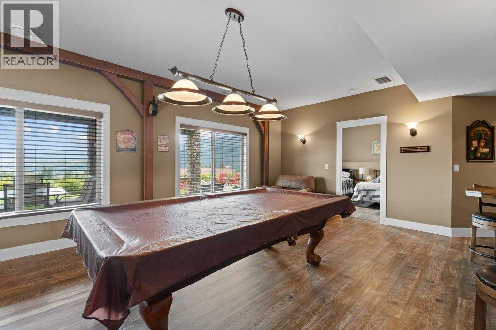 1401 65 Street SW, Salmon Arm