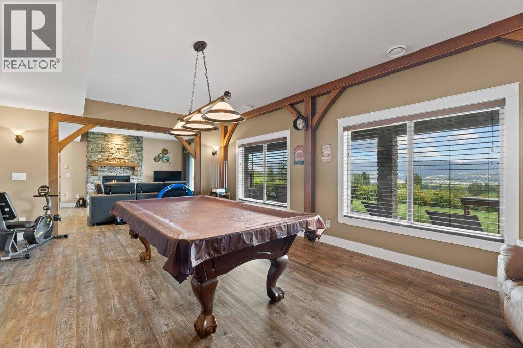 1401 65 Street SW, Salmon Arm