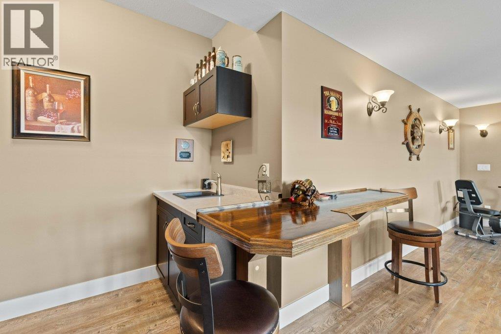 1401 65 Street SW, Salmon Arm