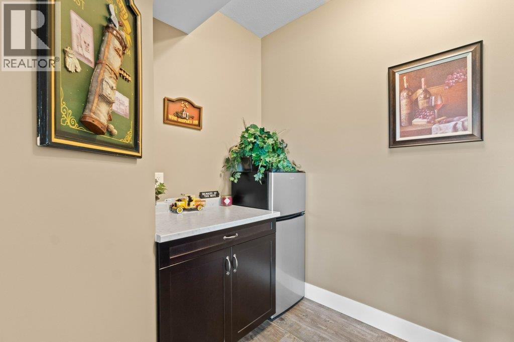 1401 65 Street SW, Salmon Arm