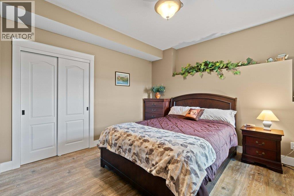 1401 65 Street SW, Salmon Arm