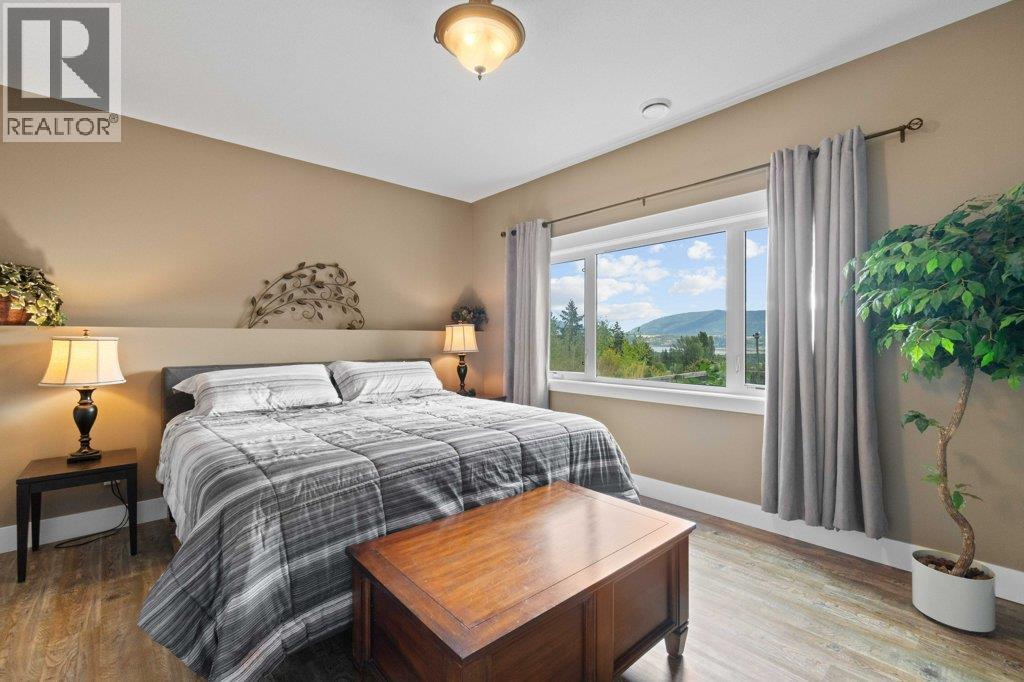 1401 65 Street SW, Salmon Arm