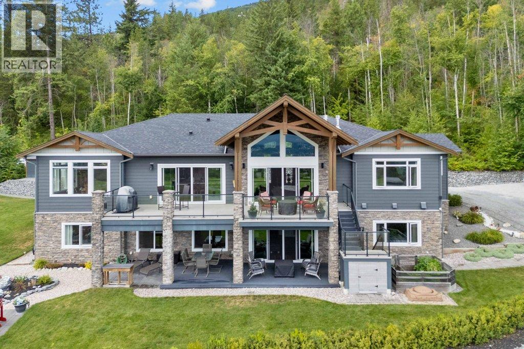 1401 65 Street SW, Salmon Arm