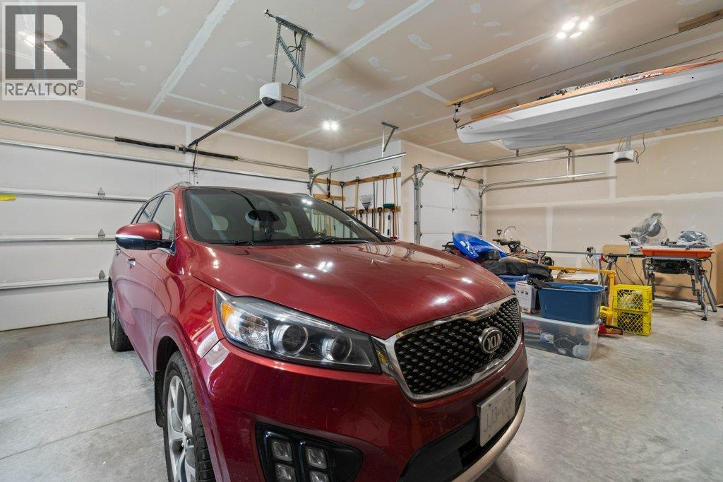 1401 65 Street SW, Salmon Arm