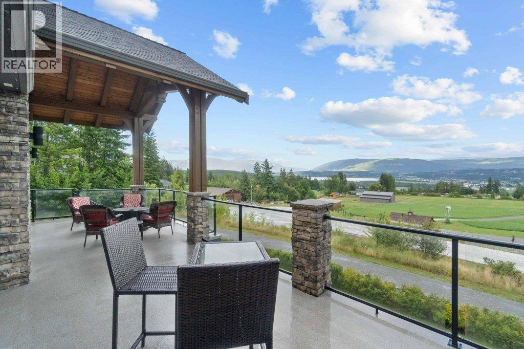 1401 65 Street SW, Salmon Arm