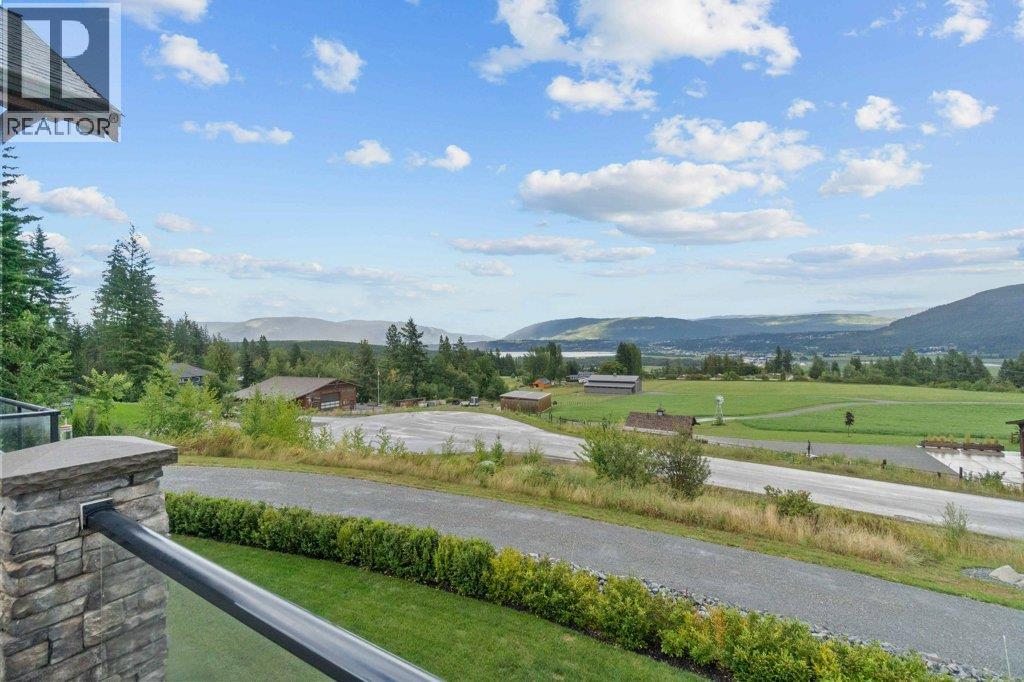 1401 65 Street SW, Salmon Arm