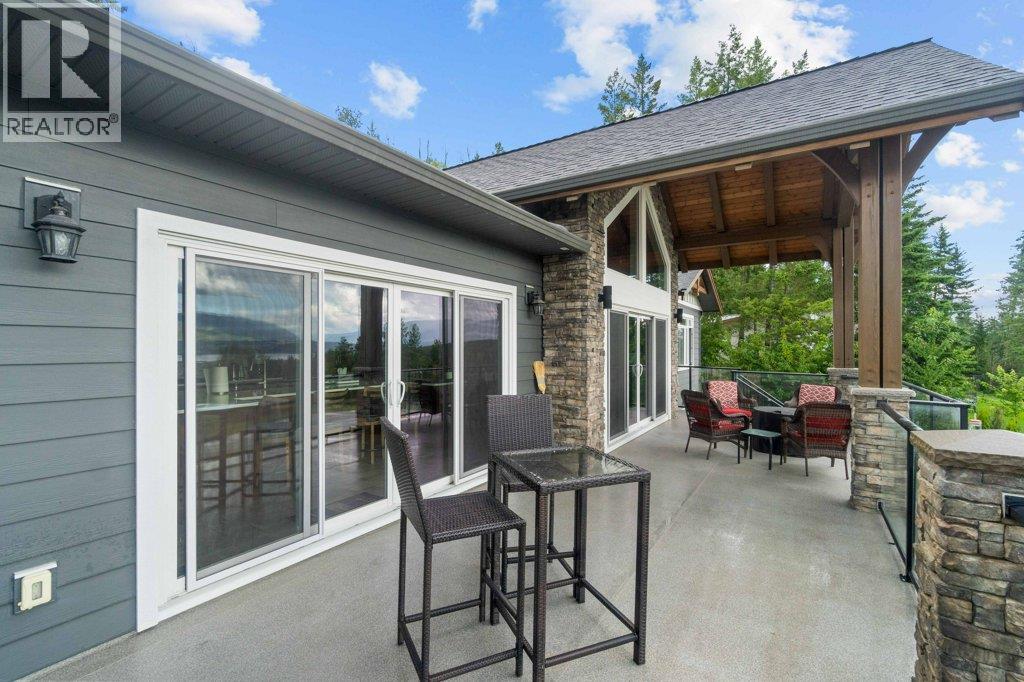 1401 65 Street SW, Salmon Arm