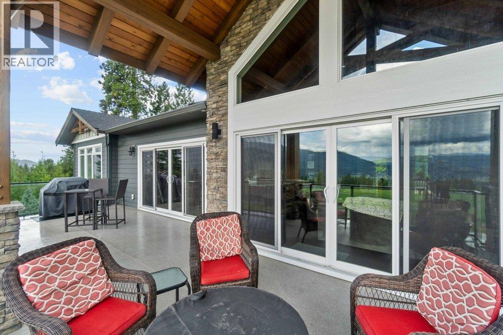 1401 65 Street SW, Salmon Arm