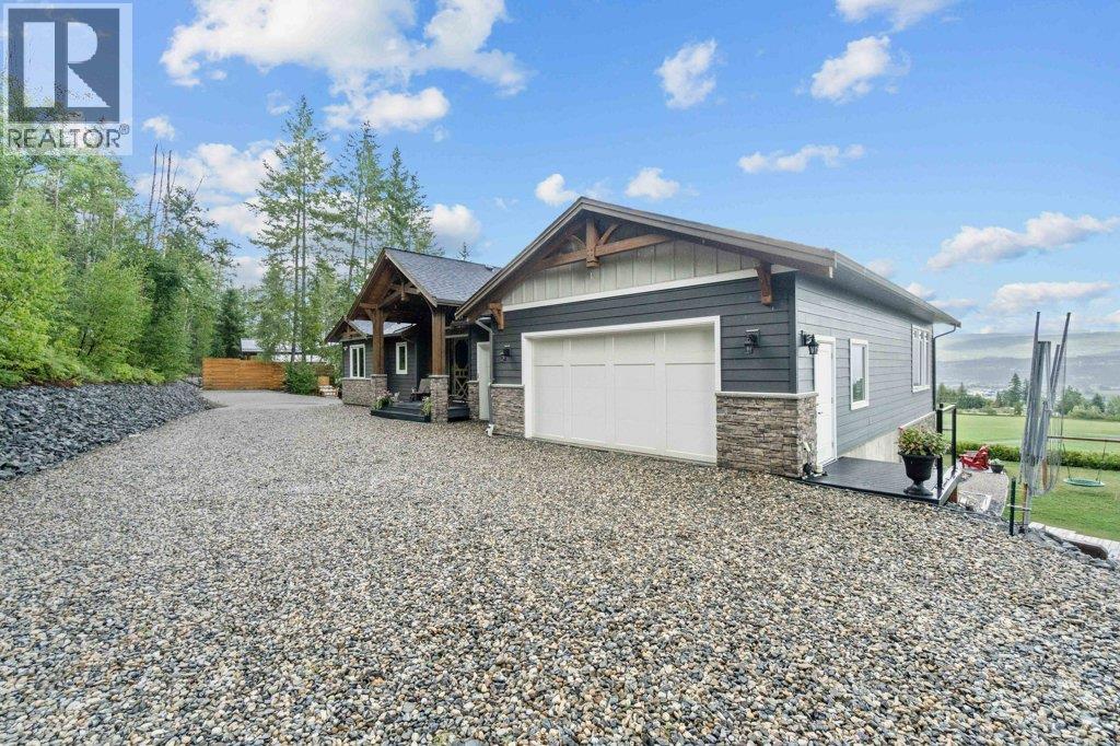 1401 65 Street SW, Salmon Arm