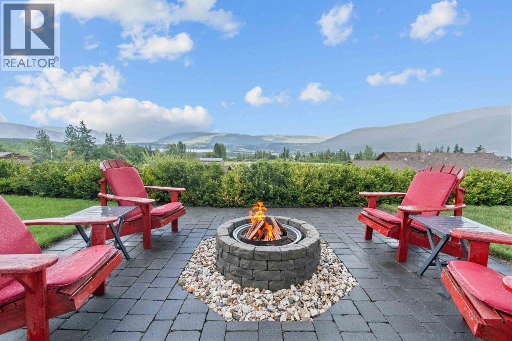 1401 65 Street SW, Salmon Arm