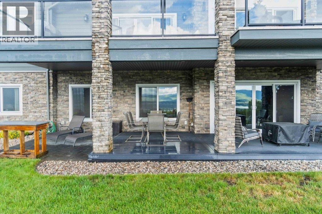 1401 65 Street SW, Salmon Arm