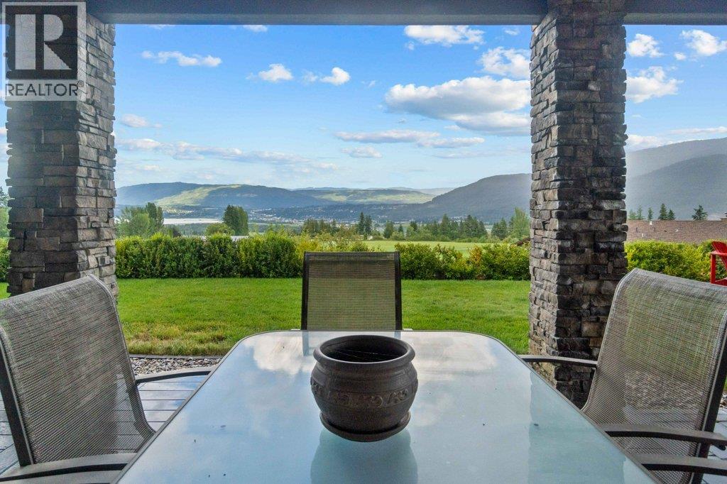 1401 65 Street SW, Salmon Arm