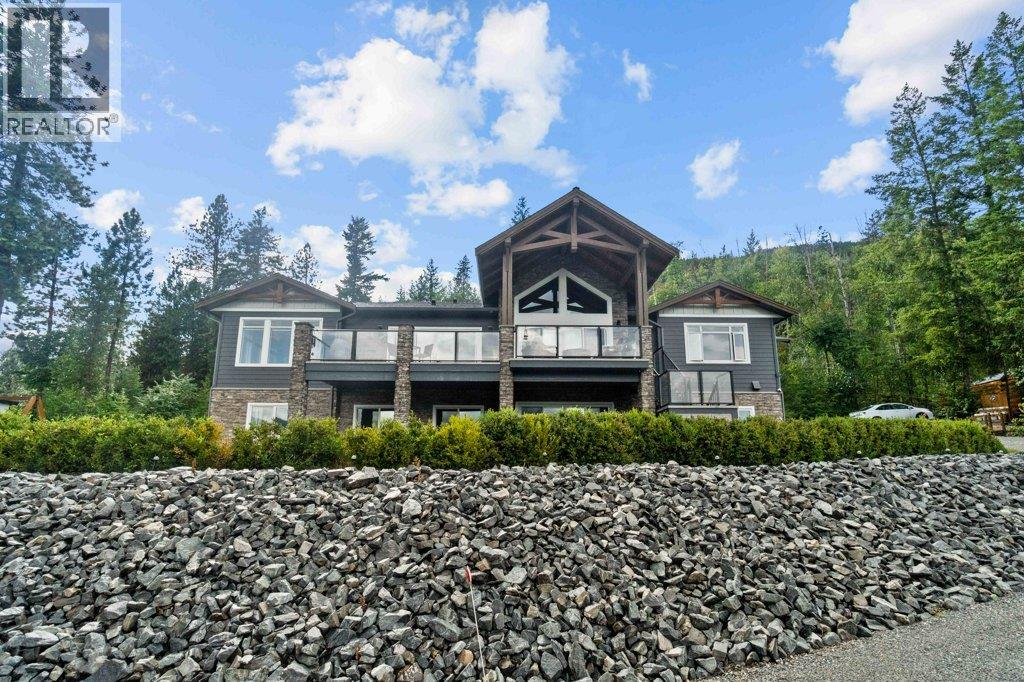 1401 65 Street SW, Salmon Arm