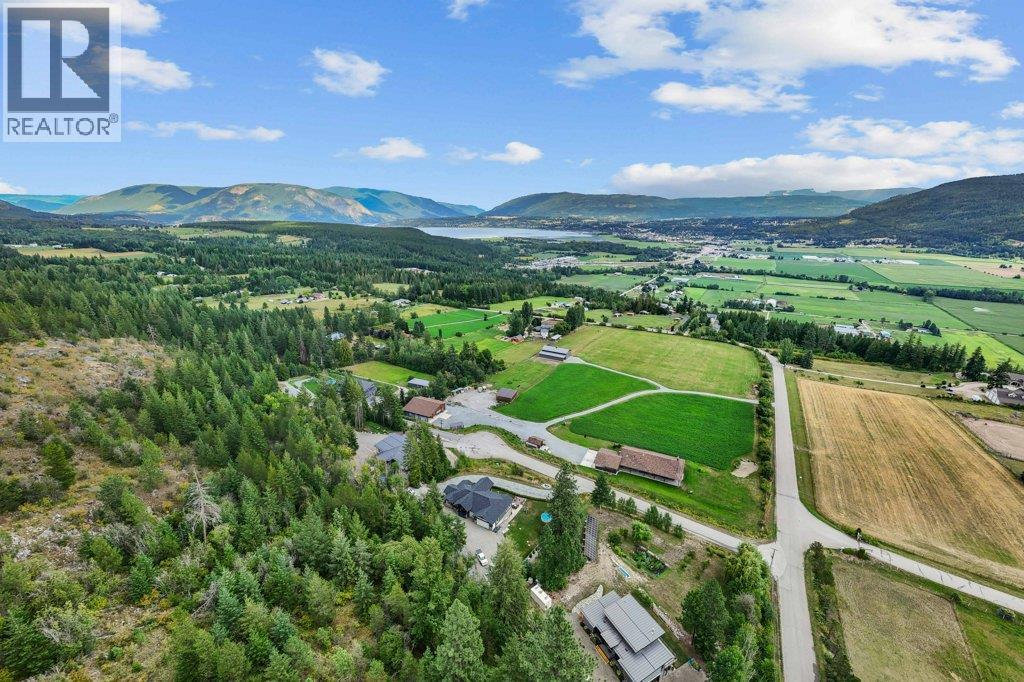 1401 65 Street SW, Salmon Arm