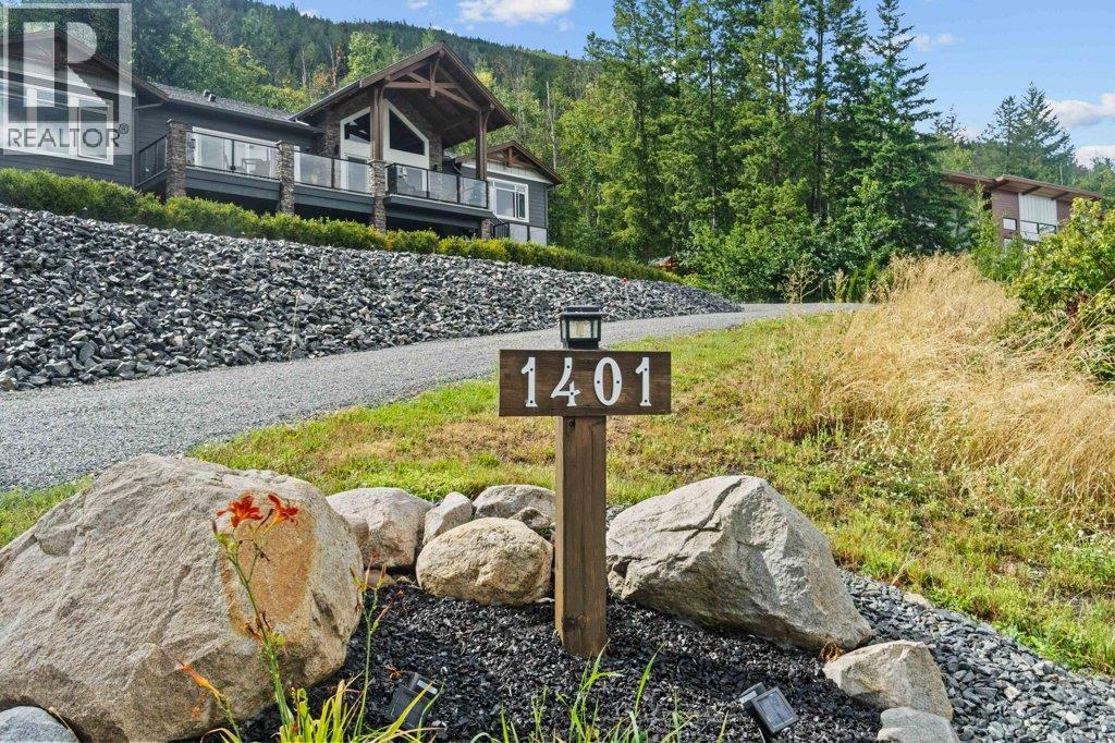 1401 65 Street SW, Salmon Arm