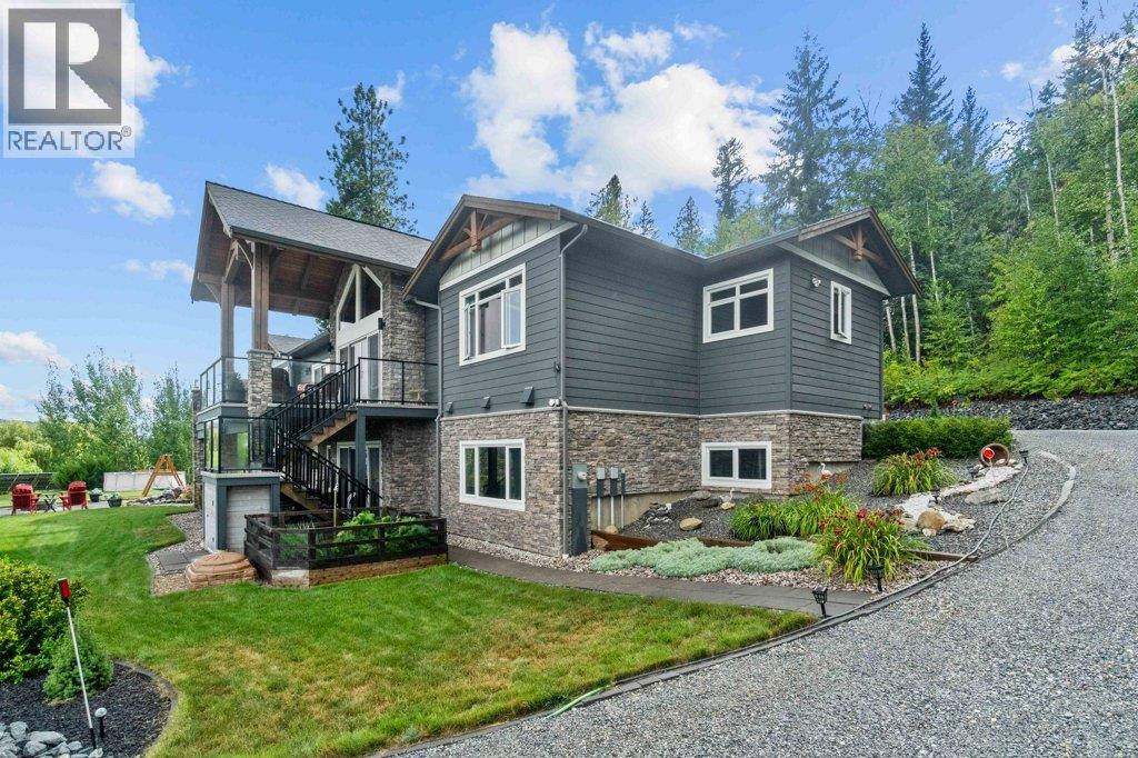 1401 65 Street SW, Salmon Arm