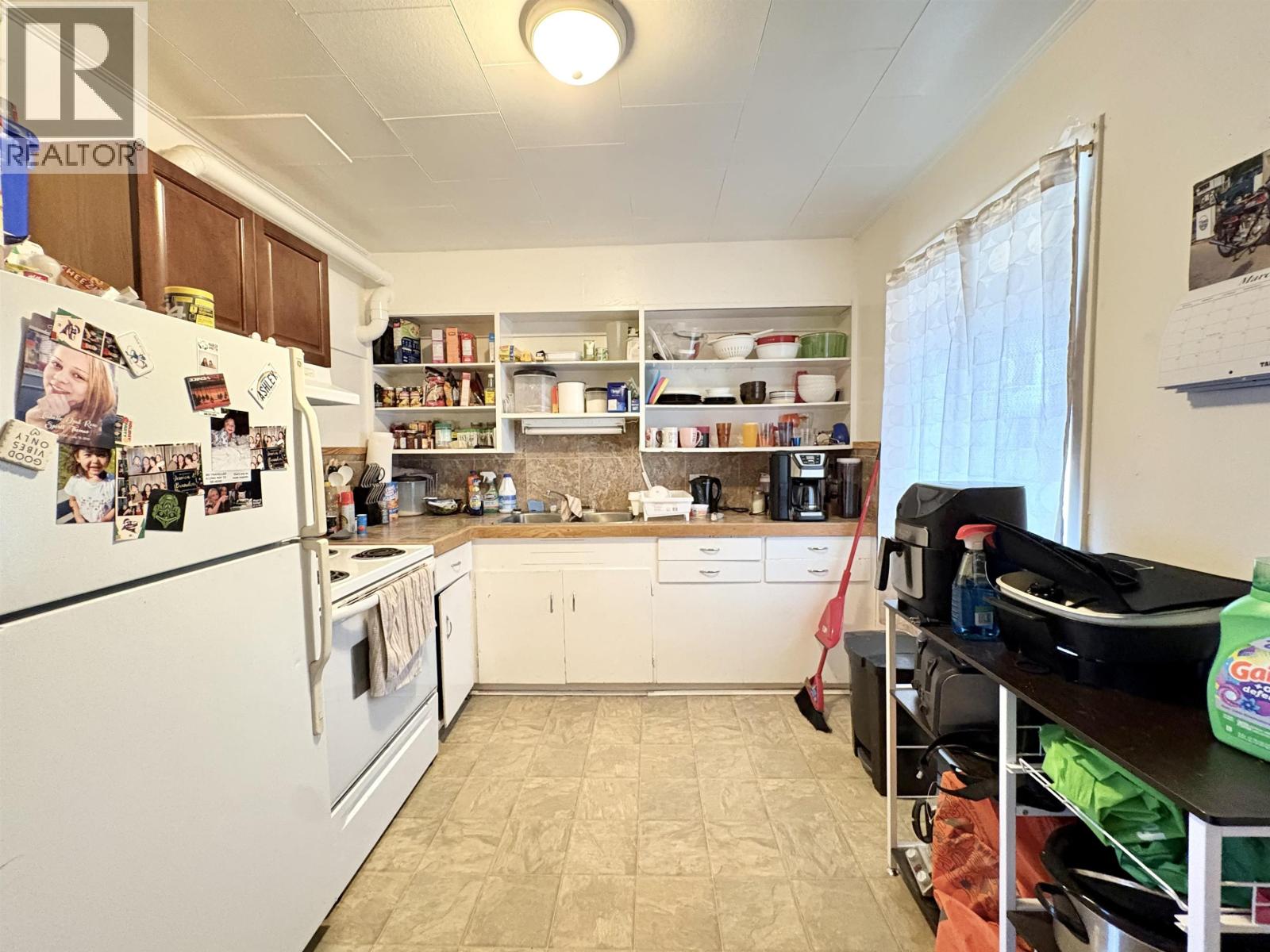 380-386 MOFFAT STREET, Prince George