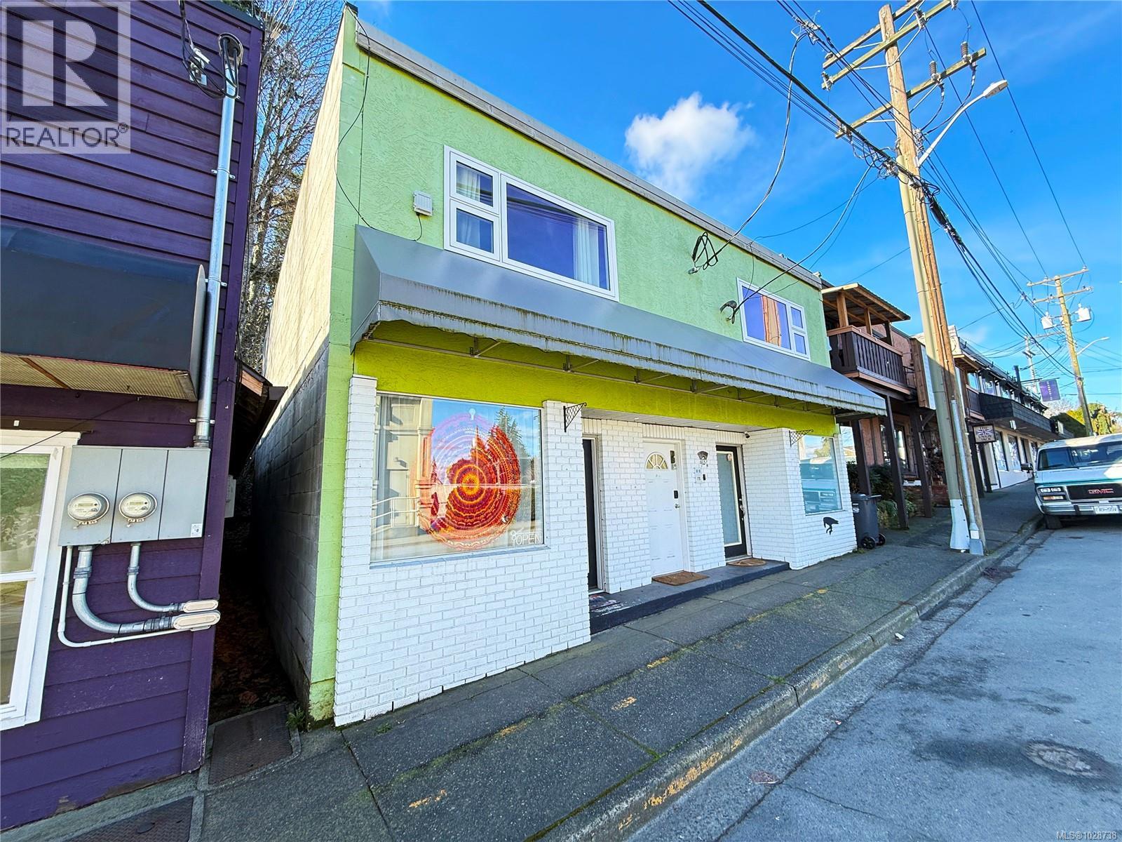 9736 Chemainus Rd - 19