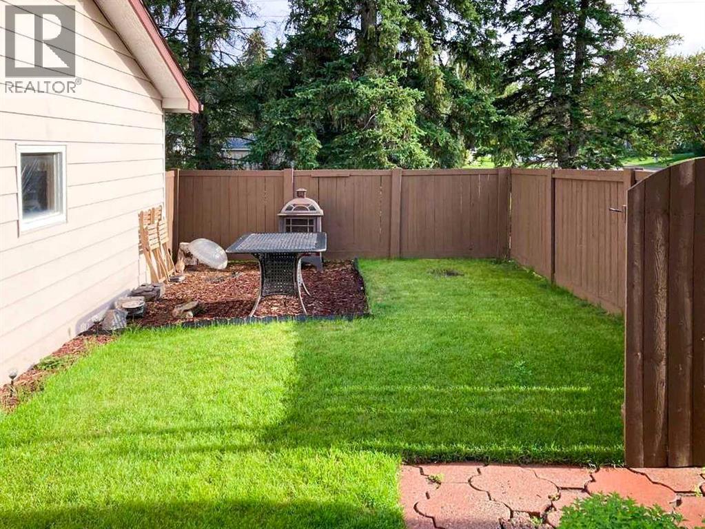 Single Family House Bungalow for Sale in  Waterloo Drive SW Wildwood Calgary 