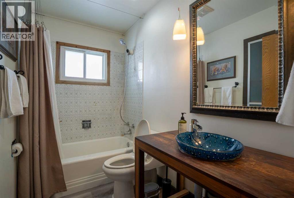 Single Family House Bungalow for Sale in  Waterloo Drive SW Wildwood Calgary 