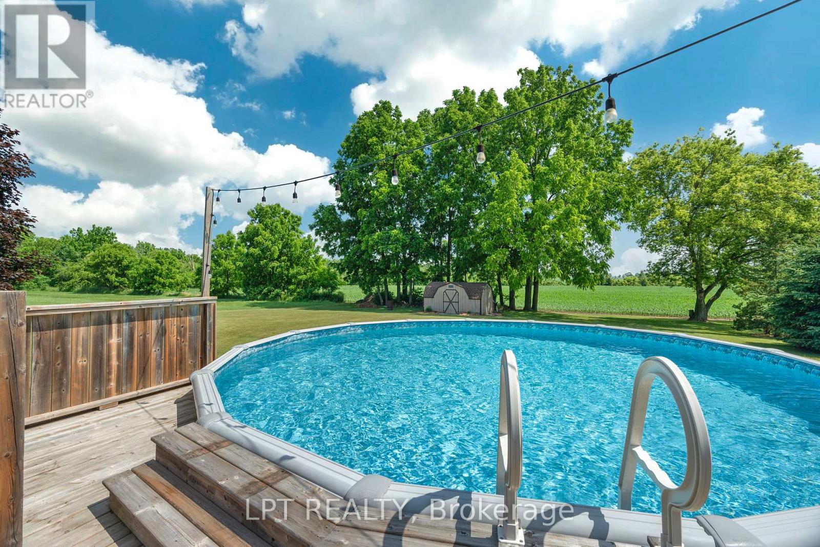 18 DURHAM STREET, Newbury, Ontario