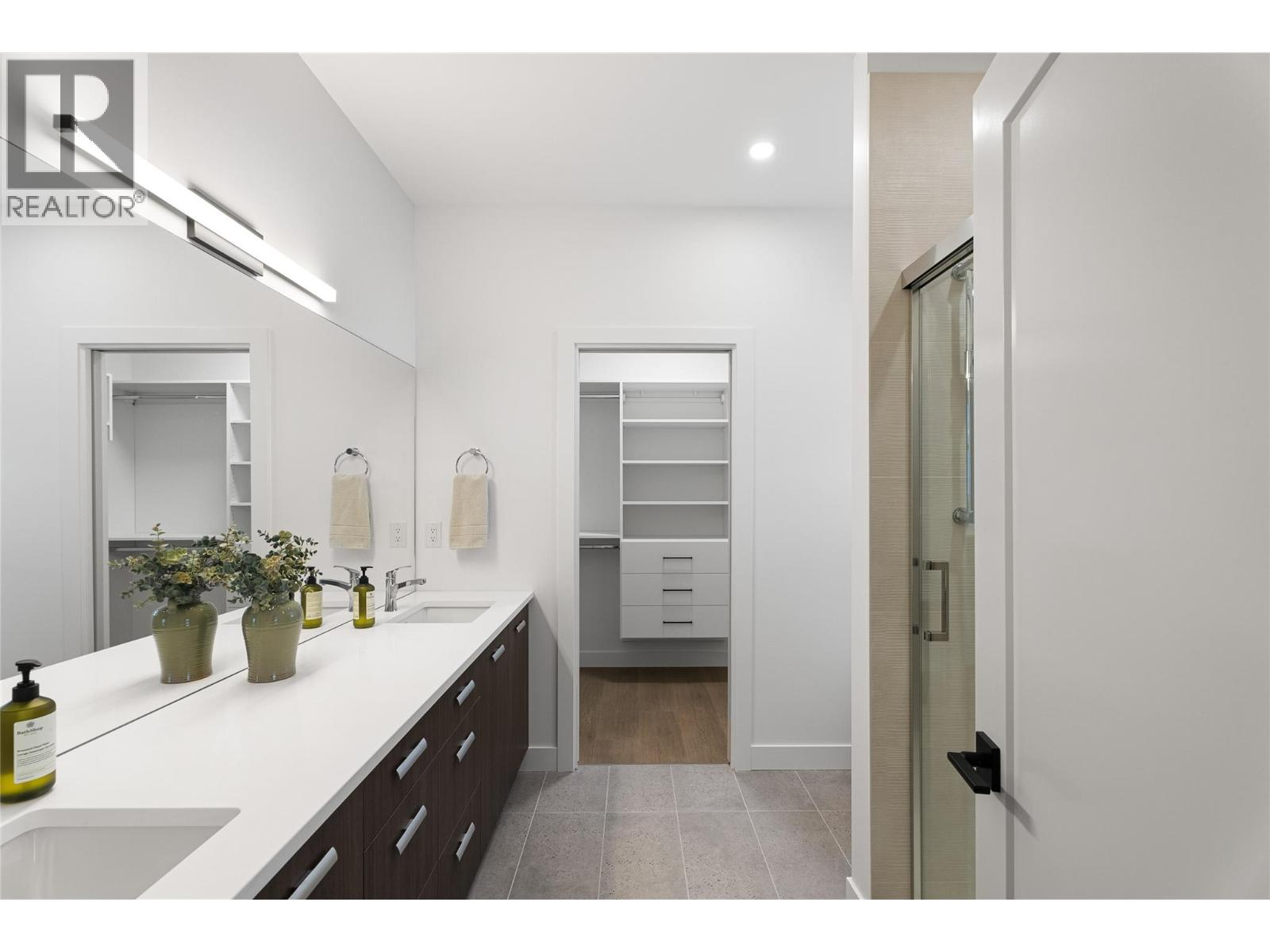 2400 Coldwater Drive Unit# 106, Kamloops