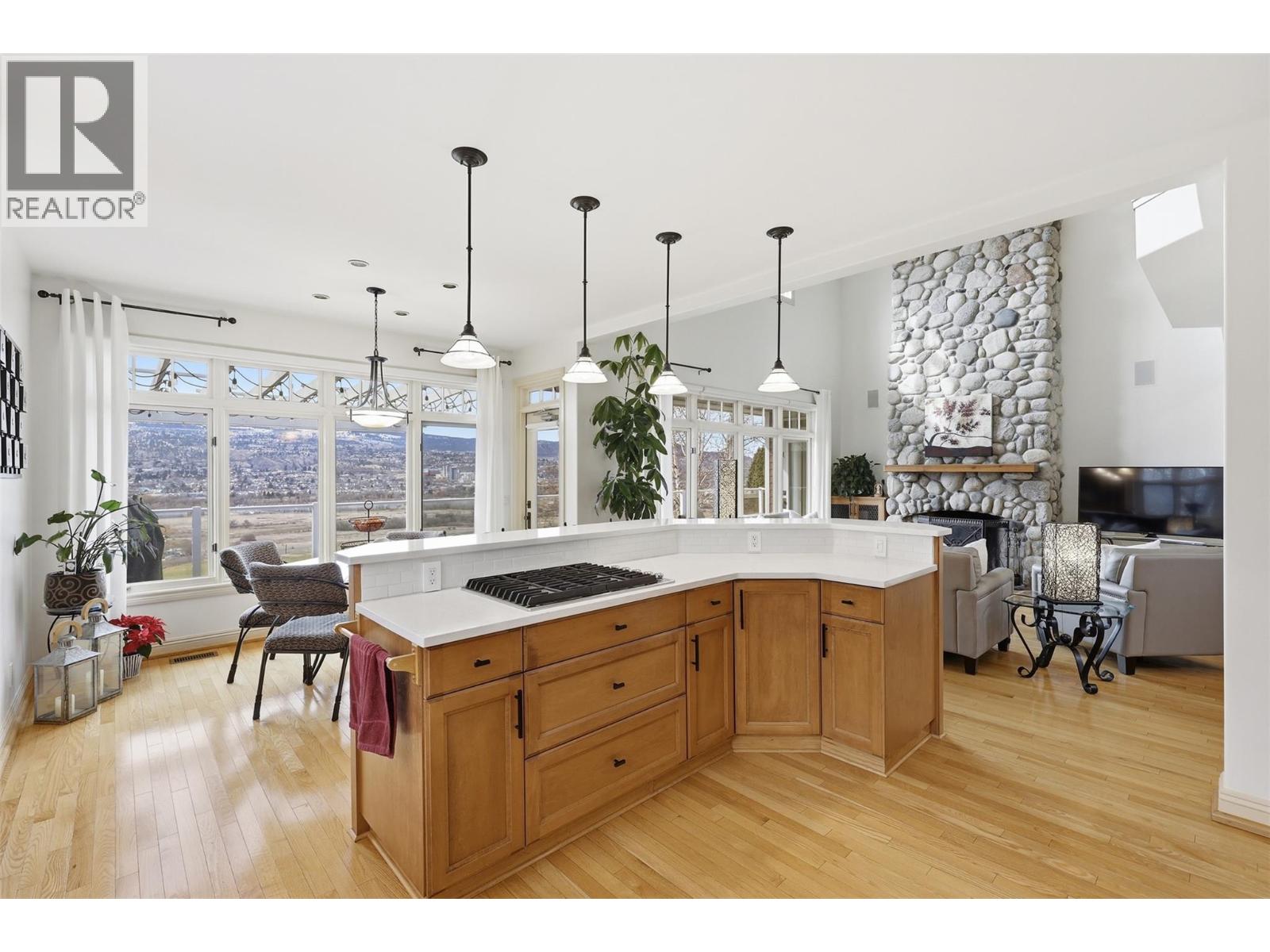 300 Mariposa Court, Kamloops