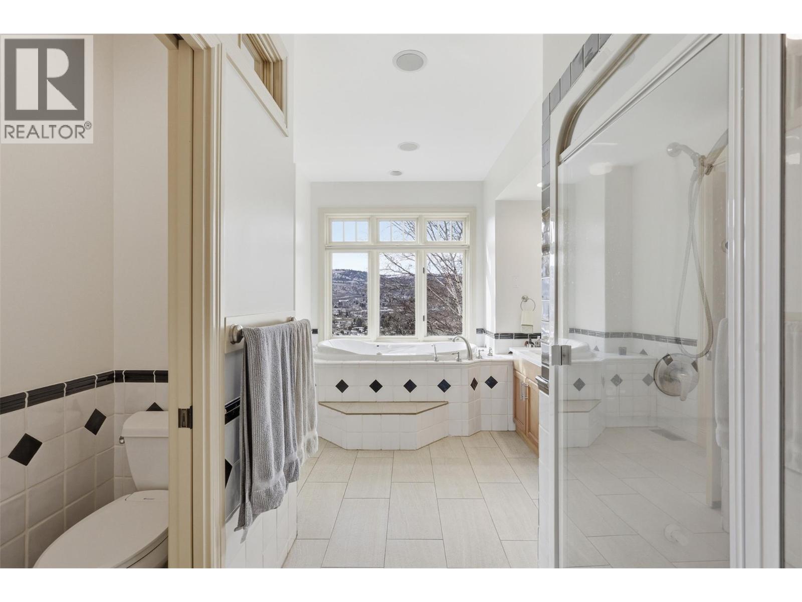 300 Mariposa Court, Kamloops