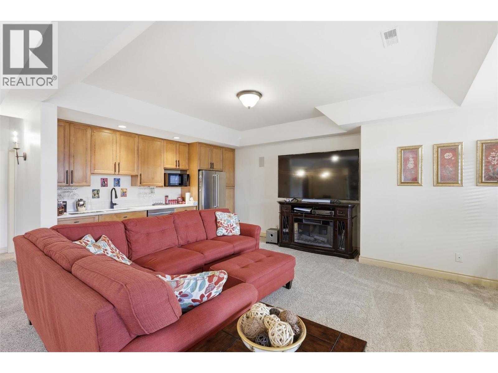 300 Mariposa Court, Kamloops