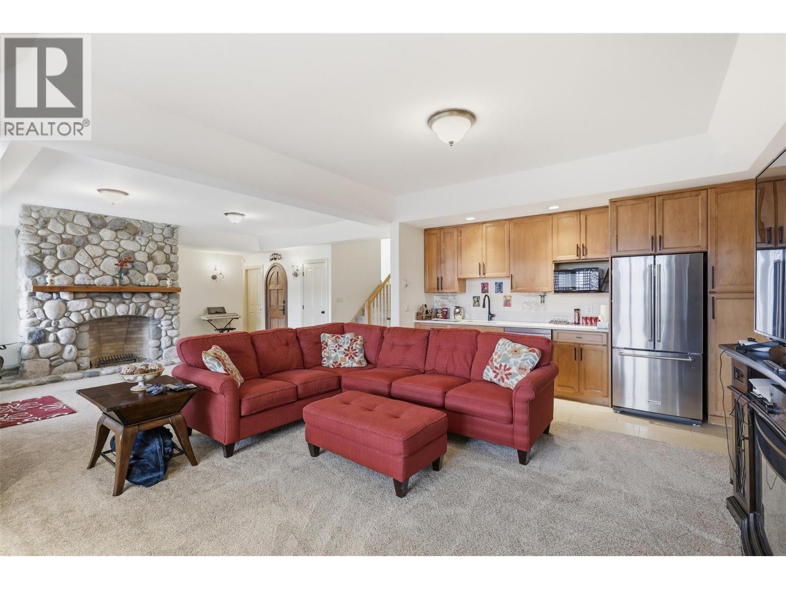 300 Mariposa Court, Kamloops