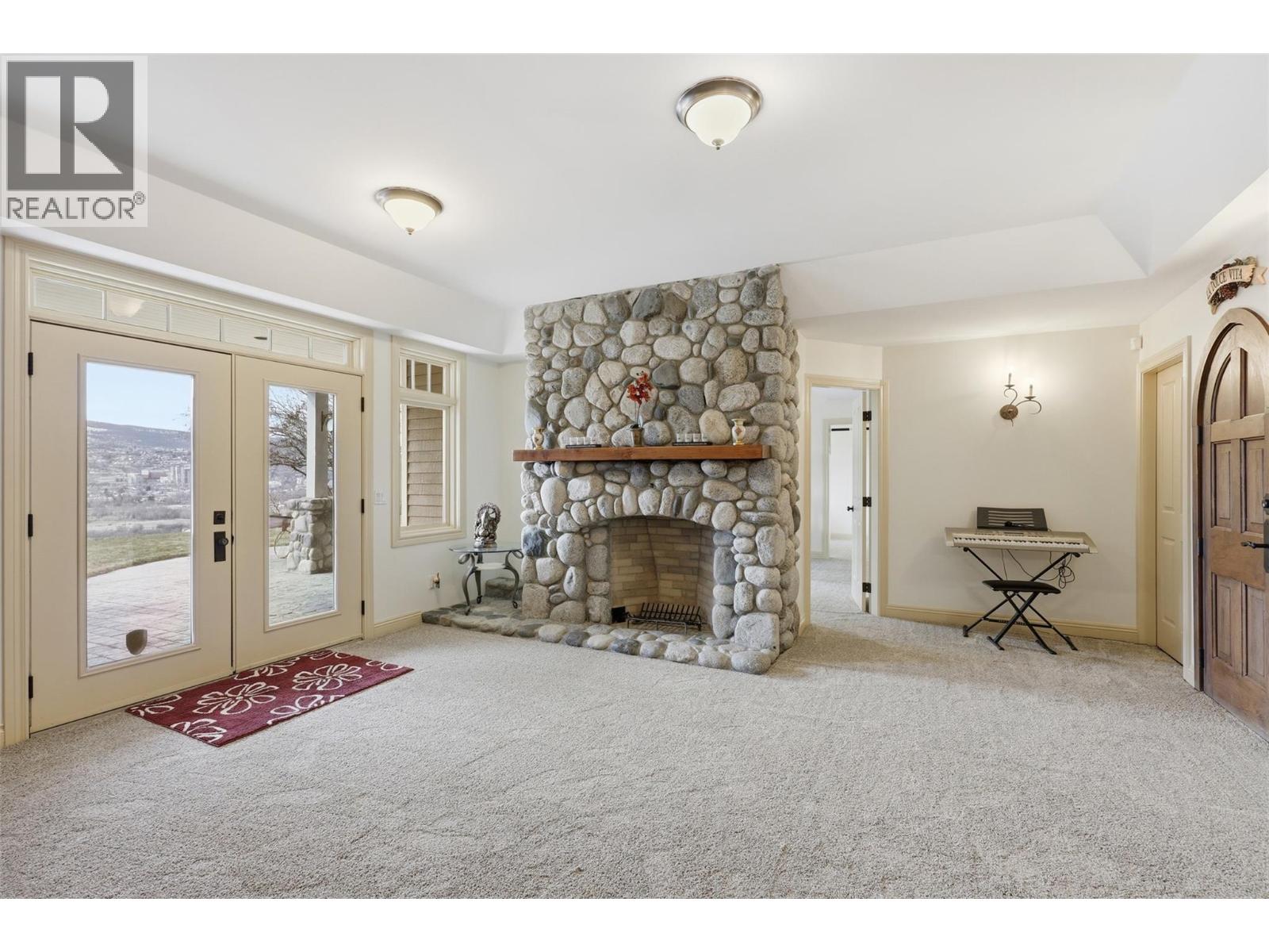 300 Mariposa Court, Kamloops