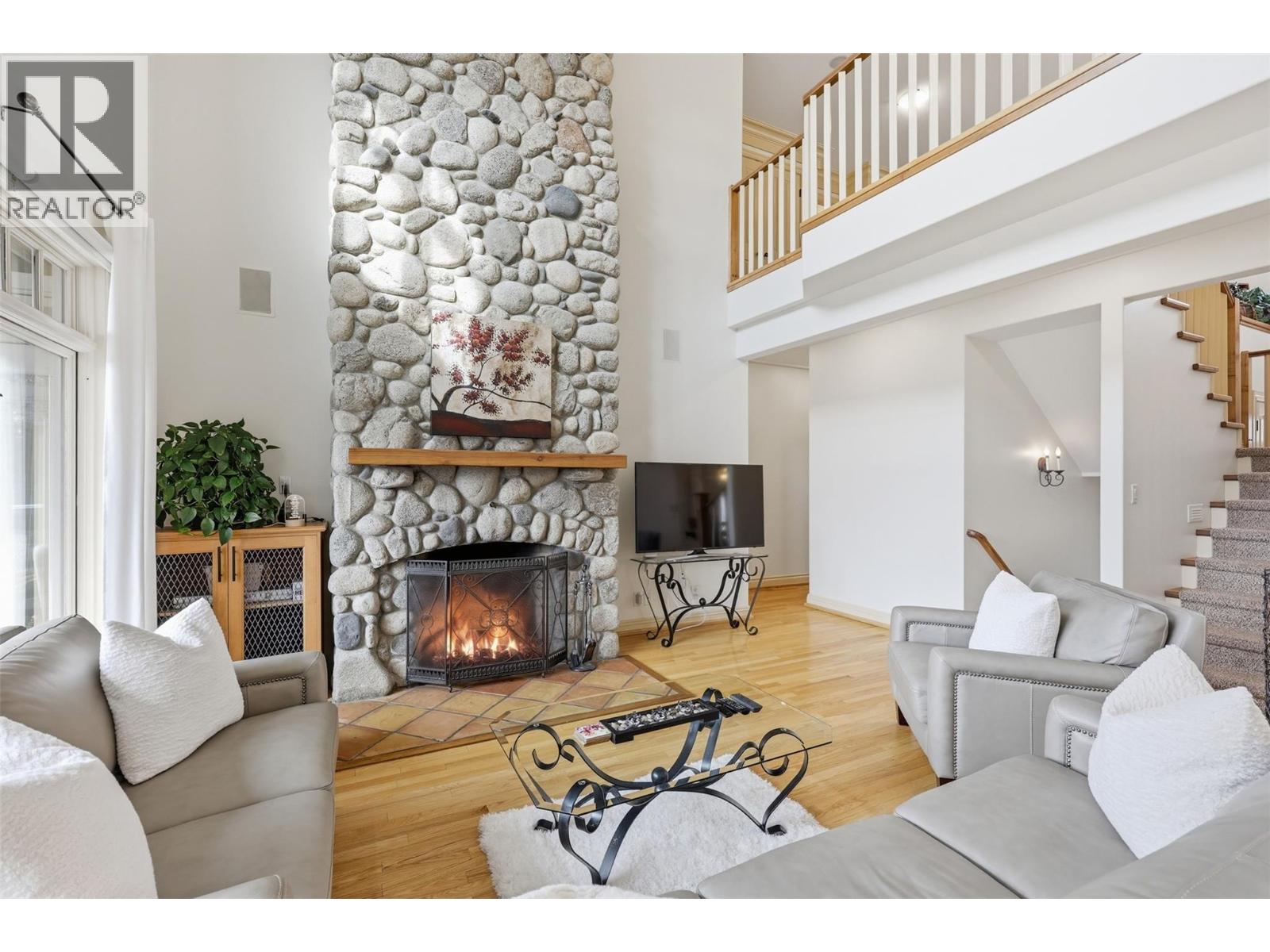 300 Mariposa Court, Kamloops