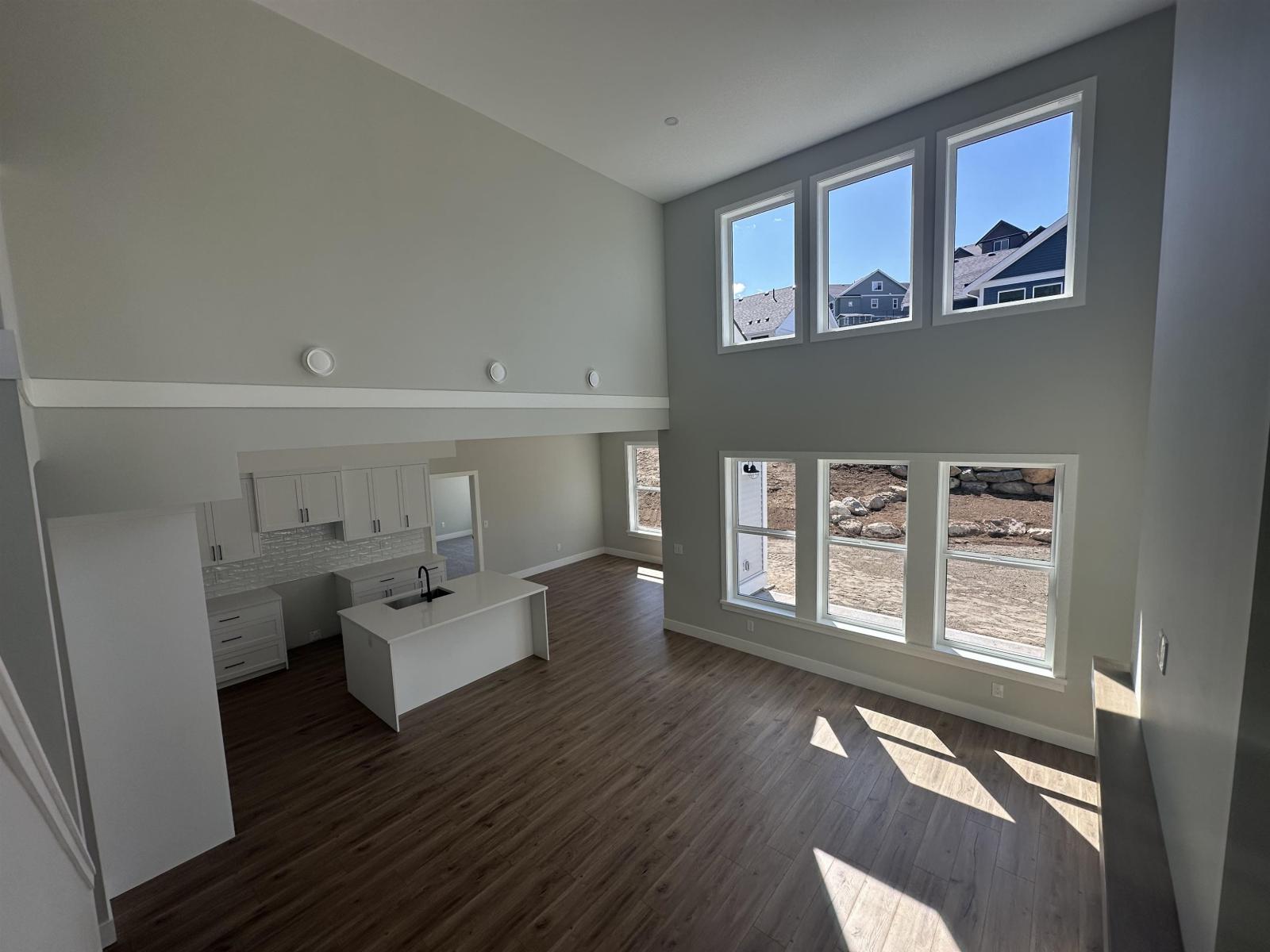 1985 SPARROW HAWK PLACE, Mt Woodside, Agassiz