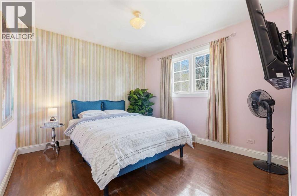 Single Family House Bungalow for Sale in  Richmond Road SW Richmond Calgary 