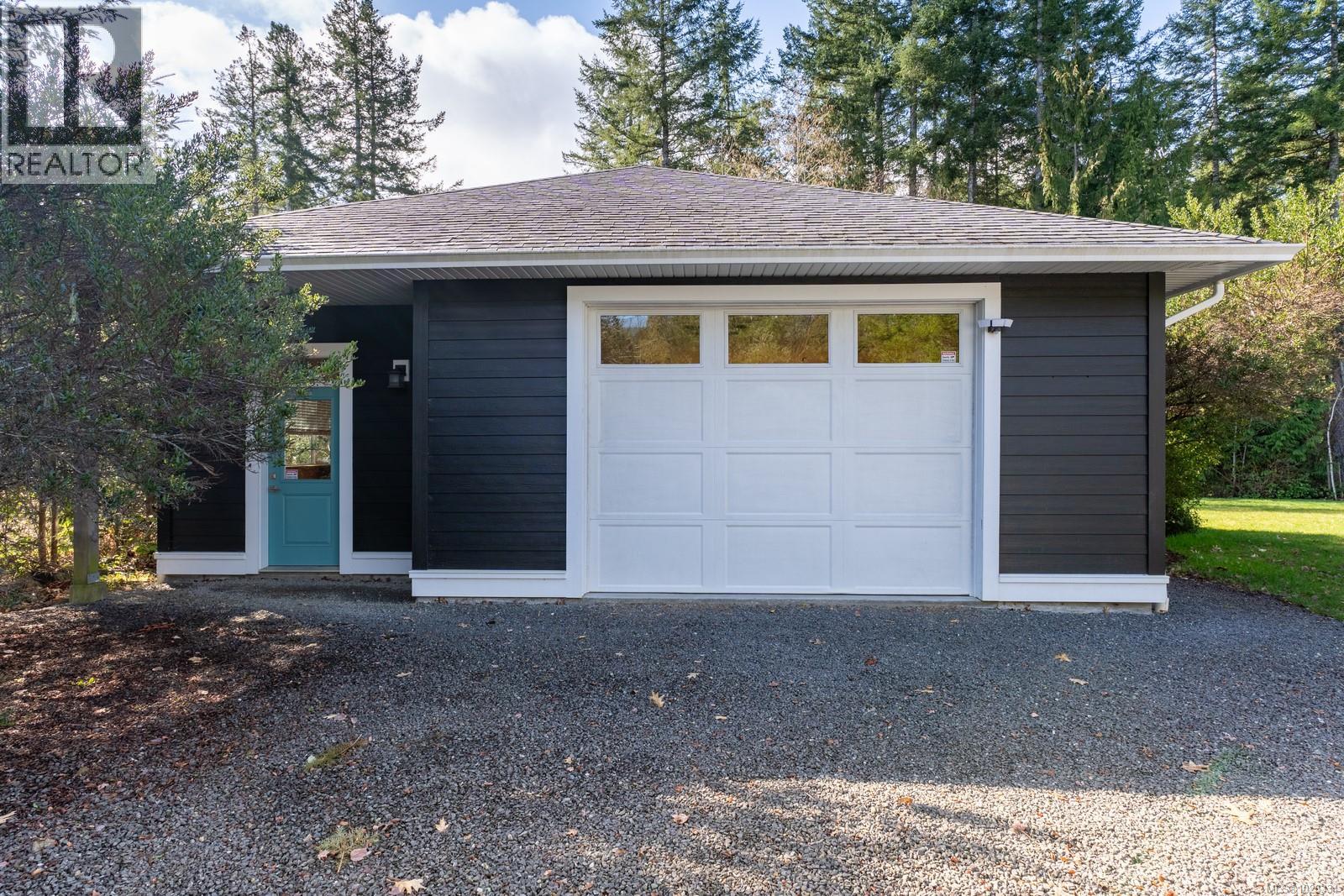 3022 Sarah Dr - 52