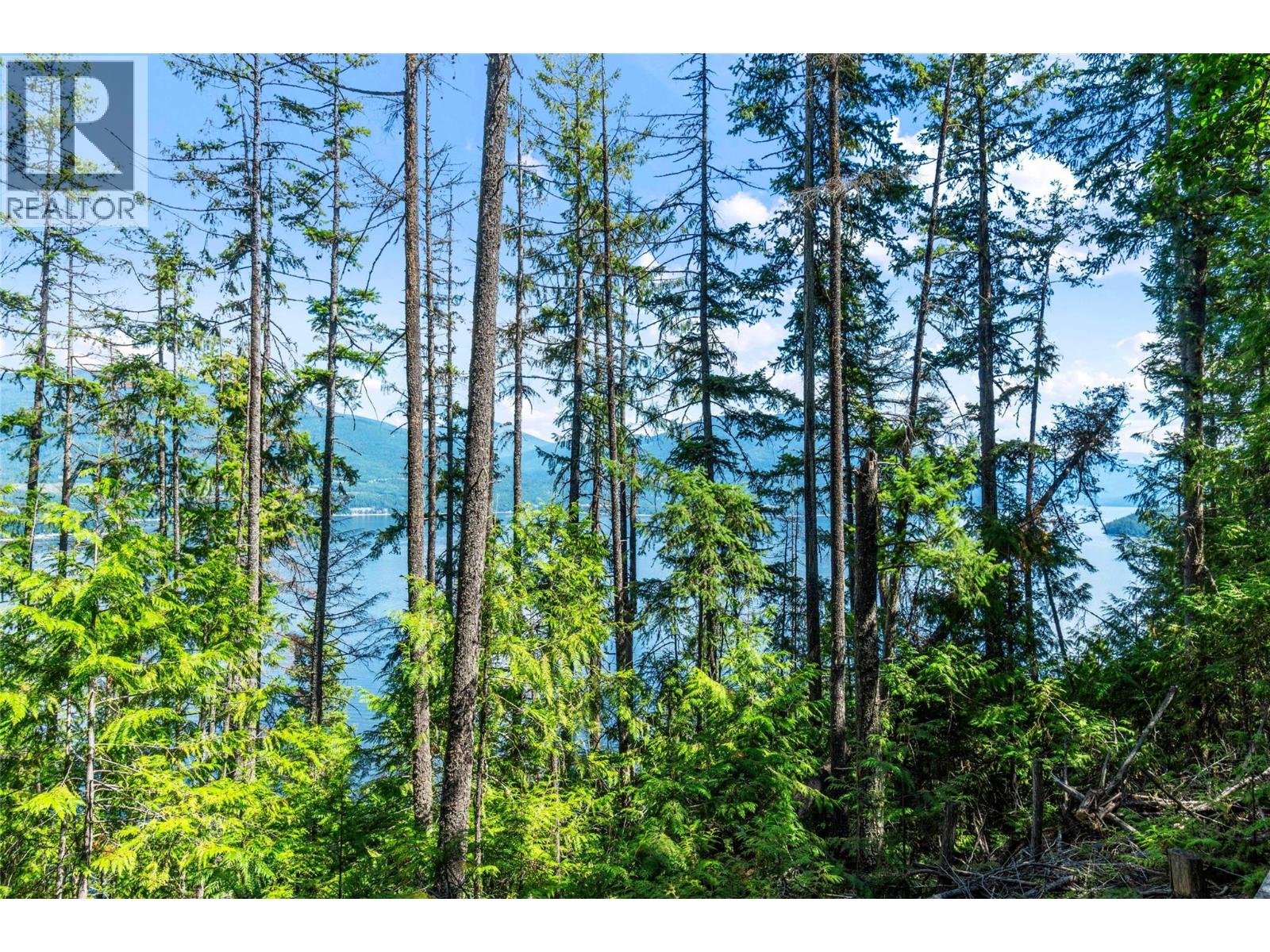 3560 Eagle Bay Road, Eagle Bay