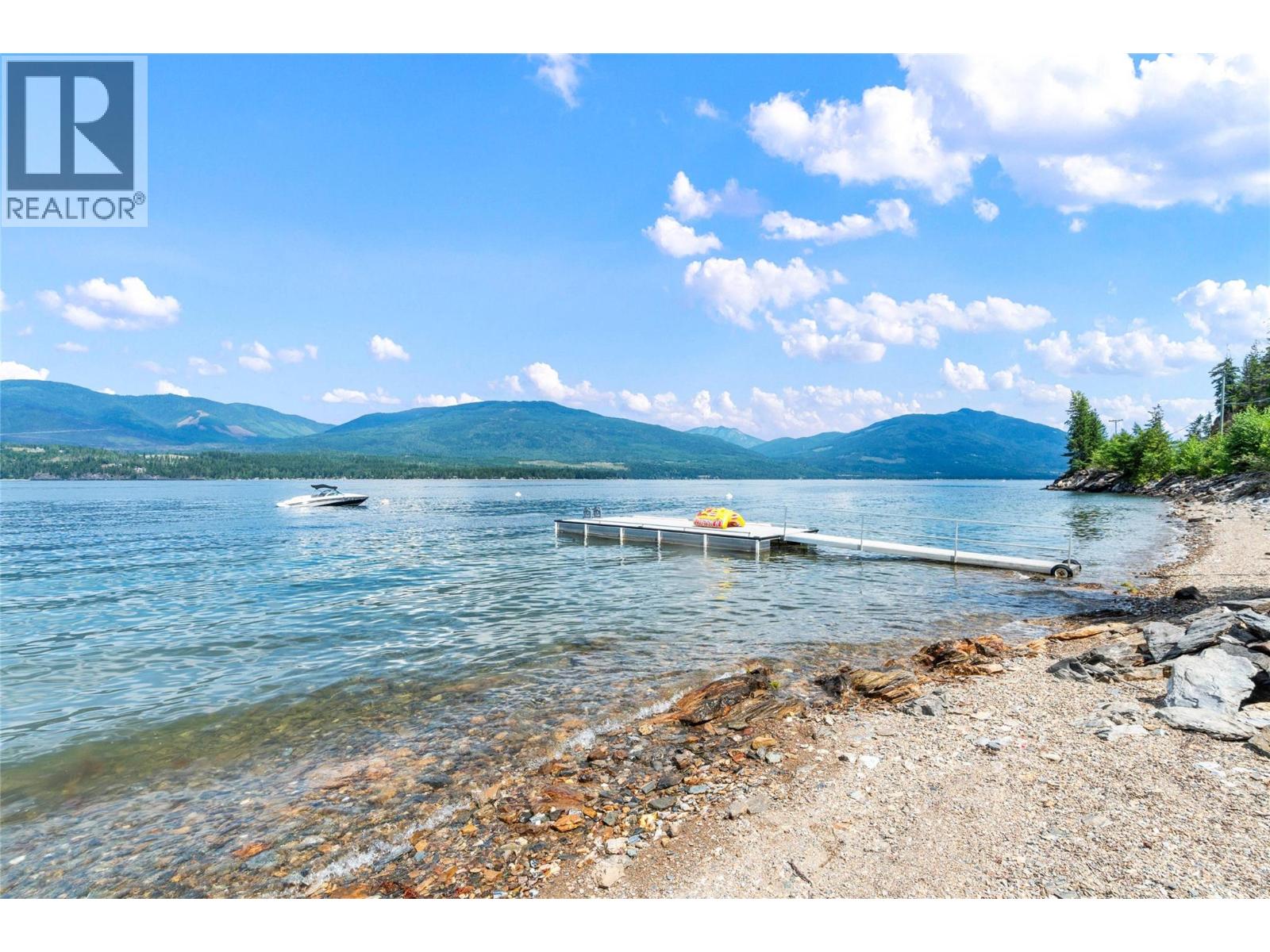 3560 Eagle Bay Road, Eagle Bay