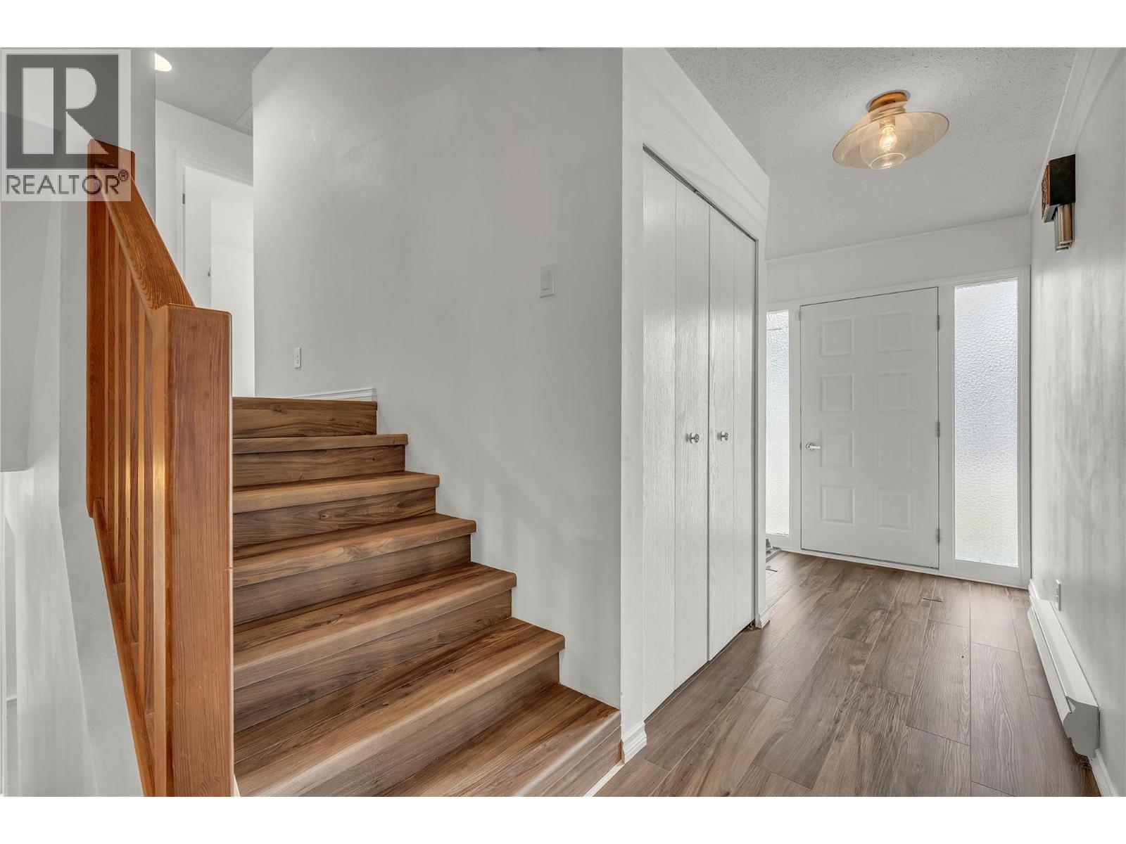 531 3rd Avenue, Keremeos