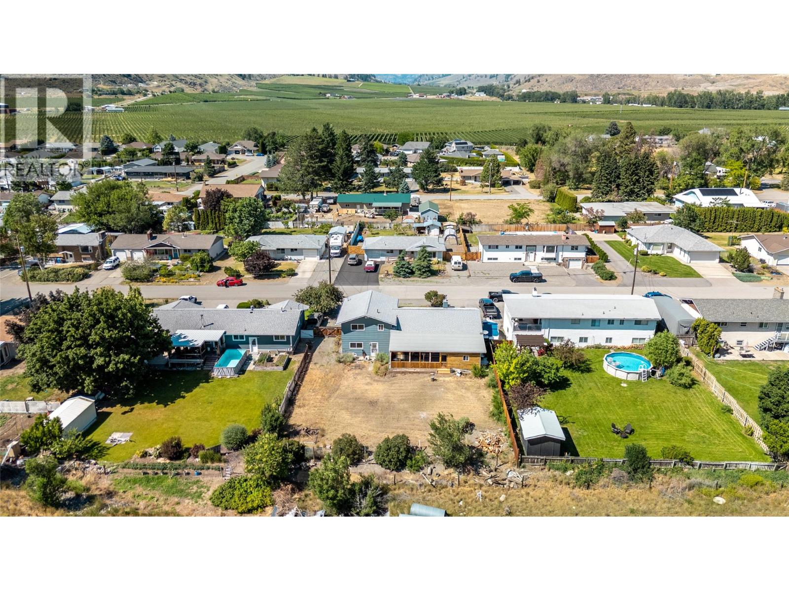 531 3rd Avenue, Keremeos